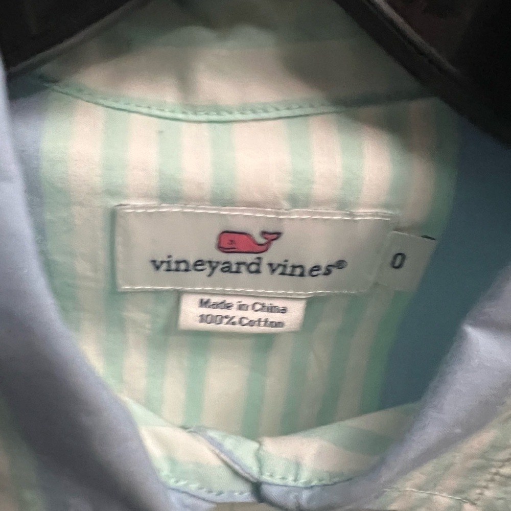 Vineyard Vines Button Down - image 2